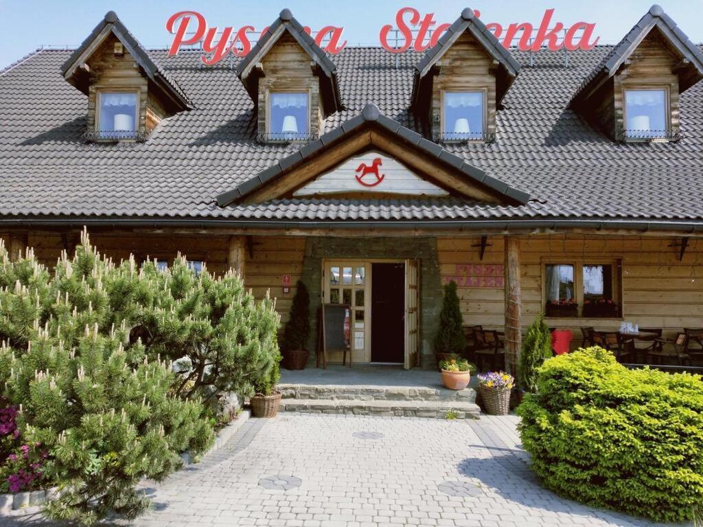 Pyszna Stajenka Hotel Bakow  Eksteriør billede