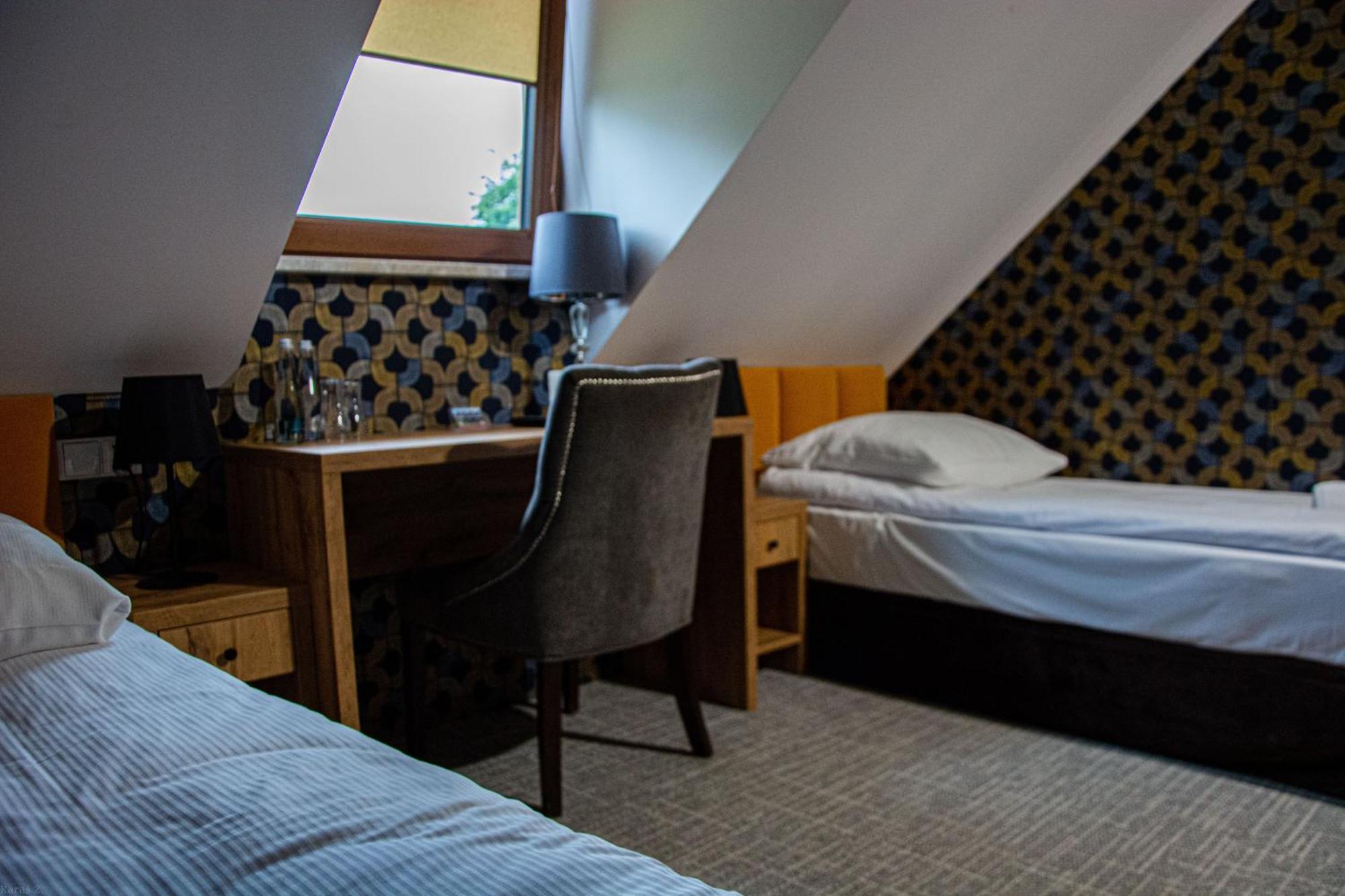 Pyszna Stajenka Hotel Bakow  Eksteriør billede